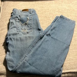 Distressed Jeans (light blue & size: 8)